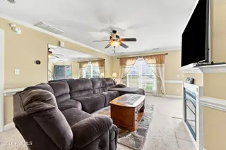 2036 Cambria Drive B, Greenville, NC 27834 – photo 18: 33-print-IMG_8117_edit (2)