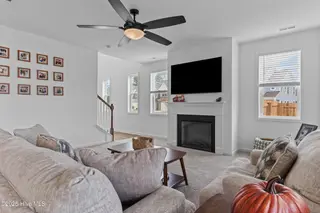 7403 Julius Drive NE, Leland, NC 28451 – photo 11: 11_living room