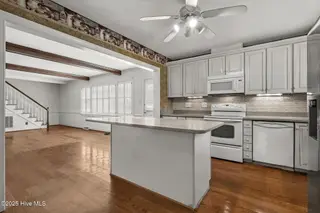 911 Parkside Drive NW, Wilson, NC 27896 – photo 13: 11-web-or-mls-911-parkside-dr-nw-wilson-