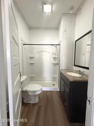 109 E Calhoun Street, Whiteville, NC 28472 – photo 14: Bathroom