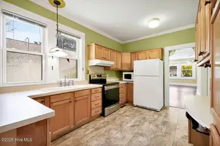 370 Carr Avenue, Rocky Point, NC 28457 — 5-bedroom home, Rocky Point, NC, photo 16 of 42: 370CarrAvenue-15