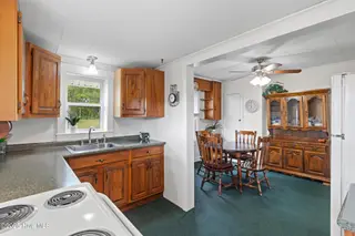 3763 Bell Williams Road, Currie, NC 28435 – photo 11: 30_kitchen