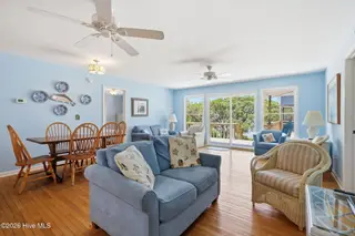 3904 Emerald Drive, Emerald Isle, NC 28594 – photo 12: Great Room