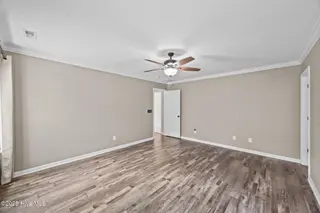 254 Sellhorn Boulevard, New Bern, NC 28562 – photo 17: Master Bedroom