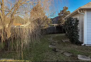 148 Watersfield Road, Leland, NC 28451 – photo 14: Walkway & Weeping Willow