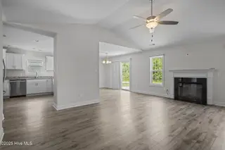 240 Crossroads Store Drive, Jacksonville, NC 28546 – photo 8: Living Room