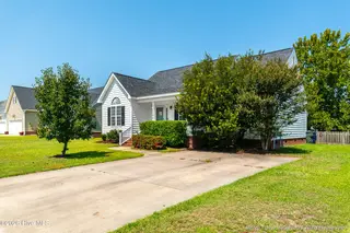 2020 Charterhouse Lane, Winterville, NC 28590 – photo 8: 20260902 MLS S_Nilsen 2020 Charterhouse