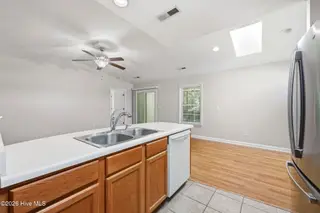 3907 Elizabeth Avenue, New Bern, NC 28562 – photo 14: 14-web-or-mls-0C0A5349