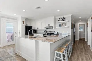 1011 Ocean Boulevard W, Holden Beach, NC 28462 – photo 13: 28-web-or-mls-cammediallc.com-46