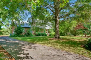 3919 Appleton Way, Wilmington, NC 28412 – photo 2: Driveway