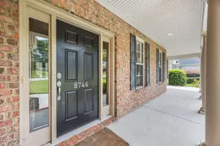 8746 Ramsbury Way, Wilmington, NC 28411 — 4-bedroom home in Plantation Landing, Wilmington, NC, photo 5 of 49: 5_front porch