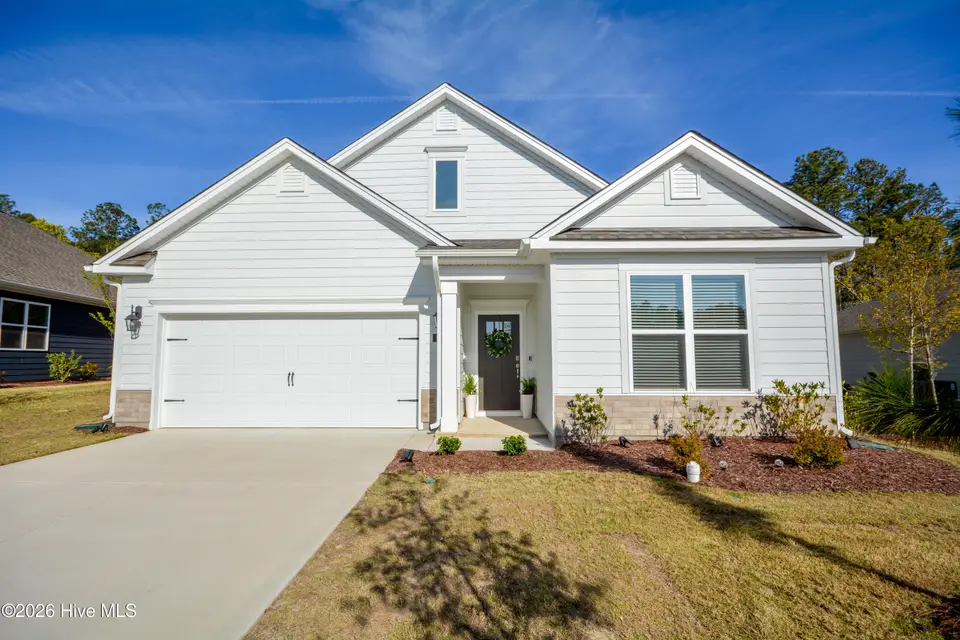 568 Banbury Lane, Pinehurst, NC 28374 – photo 1 of 29: Exterior-Front
