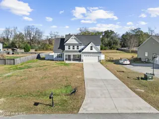 152 Backfield Place, Jacksonville, NC 28540 – photo 4: mls-DJI_0199