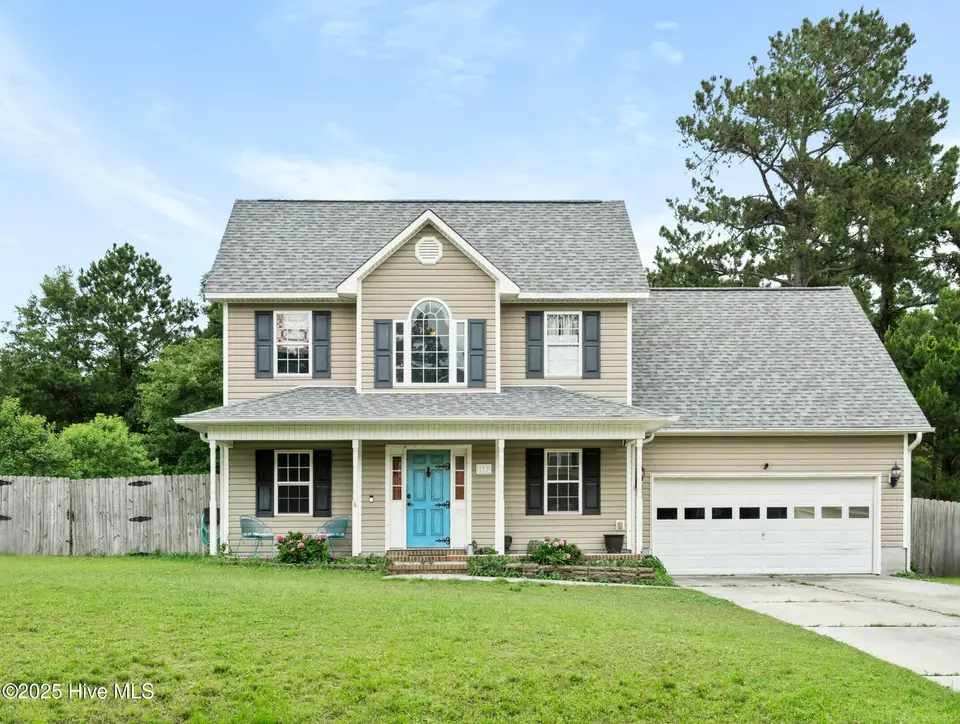 153 Lawndale Lane, Sneads Ferry, NC 28460 – photo 1 of 23: Front