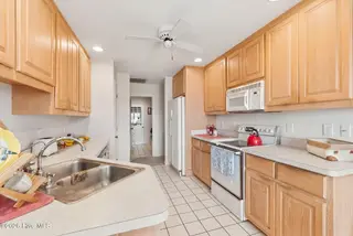 270 Oakleaf Drive, Pine Knoll Shores, NC 28512 – photo 24: Kitchen