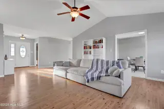 445 Spring Drive, Jacksonville, NC 28540 – photo 2: Living Room
