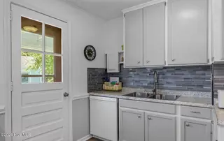 1501 Front Street, Beaufort, NC 28516 – photo 16: Back Door
