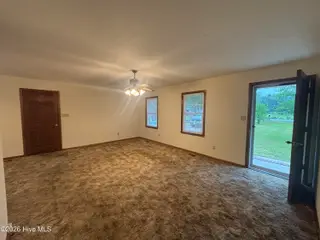 120 Kings Road, Whiteville, NC 28472 – photo 8: Living Area