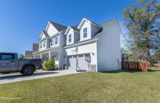 211 Holly Grove Court E, Jacksonville, NC 28540 – photo 3: IMG_0549-HDR