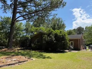 521 Brynn Marr Road, Jacksonville, NC 28546 – photo 2: uuid=CD14AFD8-058F-4EF6-9C13-AAF882FFB2E
