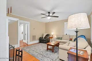 160 N Ridge Street, Southern Pines, NC 28387 – photo 17: Living Room