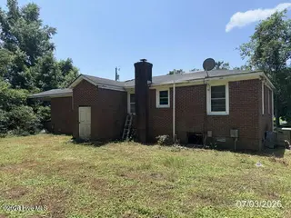 5516 County Line Road, New Bern, NC 28562 – photo 2: A Rear View