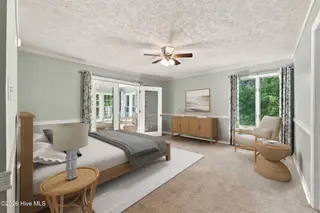 6207 Gondolier Drive, New Bern, NC 28560 – photo 17: Primary suite-virtually staged