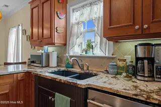 106 Mom Lane, New Bern, NC 28562 – photo 16: 41-web-or-mls-DSC_8139