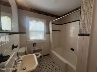 804 Carey Road, Kinston, NC 28501 – photo 22: 67f413c0f3d0ab4a70b906e4_img_1745