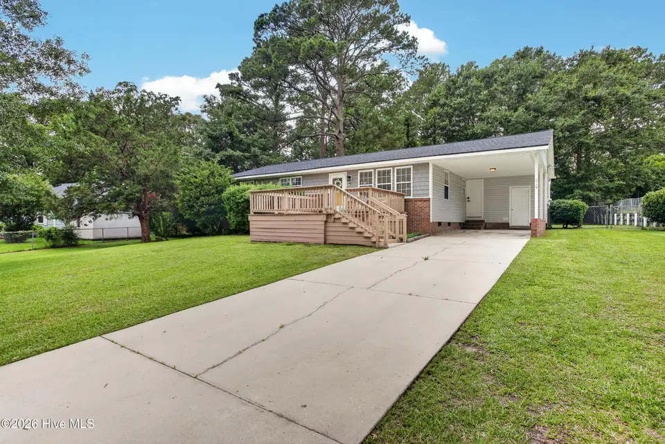 219 Regalwood Drive, Jacksonville, NC 28546 – photo 1 of 29