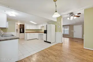 630 Dogwood Drive, Sunset Beach, NC 28468 – photo 8: Dining & Kitchen