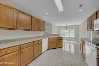 4217 Ashley Park Drive, Wilmington, NC 28412 — 4-bedroom home in Georgetowne, Wilmington, NC, photo 10 of 41: 010_img_8039_102