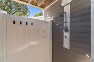 224 NE 58th Street, Oak Island, NC 28465 – photo 15: 17-web-or-mls-BTS00099
