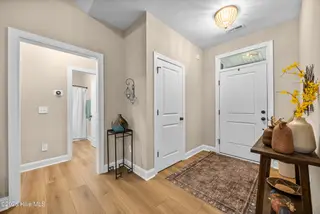 508 Crystal Road, Southport, NC 28461 — 3-bedroom home in Boiling Spring Lakes, Southport, NC, photo 12 of 50: 6_foyer