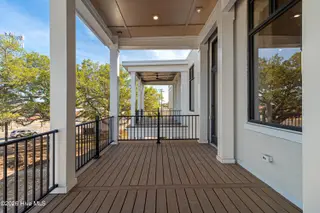 805 Mulberry Street Unit 211, Beaufort, NC 28516 – photo 13: Covered Porch