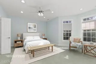 406 Hillcrest Drive, Morehead City, NC 28557 – photo 8: PRIMARY BEDROOM