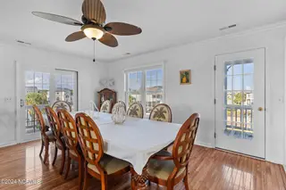 122 Quinton Street, Holden Beach, NC 28462 — 3-bedroom home in Holden Beach, Holden Beach, NC, photo 13 of 54: 18-web-or-mls-BTS09094