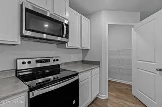 424 Turp Landing Lane, Jacksonville, NC 28546 — 4-bedroom home in Wantland's Ferry @ Towne Pointe, Jacksonville, NC, photo 10 of 35