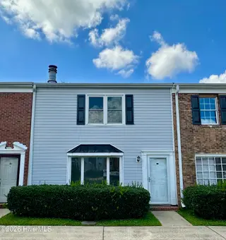 100 Kristin Drive B7, Greenville, NC 27834 – photo 1: Front