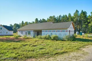 171 Spring Meadows Drive, Aberdeen, NC 28315 – photo 4: 04-4_171 Spring Meadows Dr., Aberdeen, N