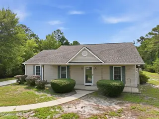 133 Sheldon Street, Newport, NC 28570 – photo 6: front of house