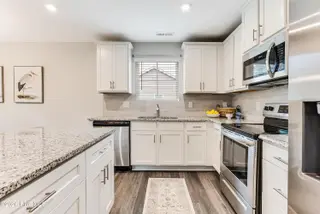 1316 N Fisher King Drive SE, Bolivia, NC 28422 — 3-bedroom home in Avalon, Bolivia, NC, photo 11 of 33: Great size Kitchen