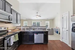 404 Hidden Oaks Drive, Jacksonville, NC 28546 – photo 11: hidden-11