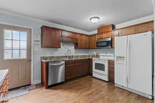 401 Dewitt Street, Jacksonville, NC 28540 — 4-bedroom home in Forest Grove, Jacksonville, NC, photo 8 of 19