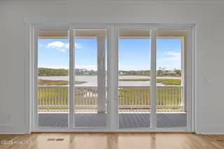 325 Anson Road, Beaufort, NC 28516 – photo 12: 10-web-or-mls-1S3A2824