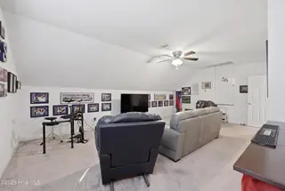 134 Climbing Vine Run, Elizabeth City, NC 27909 – photo 21: 23_022__39a9170_declutter_9613dd30