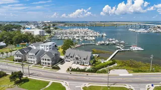 511 Turner Street, Beaufort, NC 28516 – photo 10: 10-web-or-mls-DJI_20260911122320_0996_D