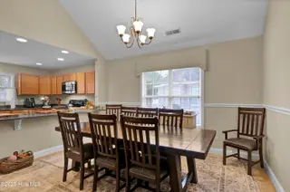 7773 Cypress Island Drive, Wilmington, NC 28412 — 3-bedroom home in Cypress Island, Wilmington, NC, photo 8 of 38