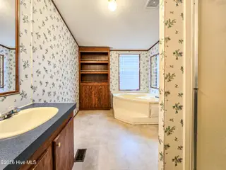 107 Bluebird Drive, Elizabeth City, NC 27909 – photo 11: Primary Bathroom