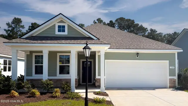 1209 Woodhouse Drive NW, Ash, NC 28420